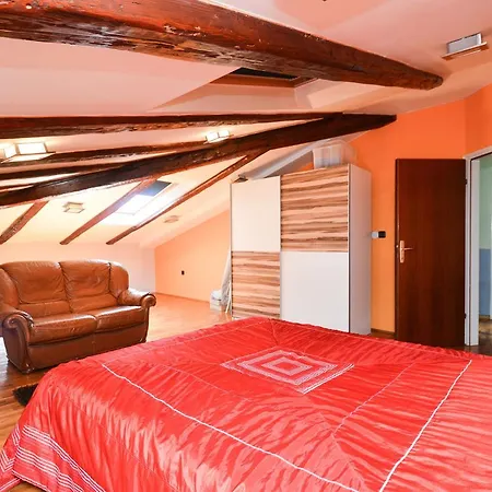 Ferienhaus In Balatonlelle 4 Pula